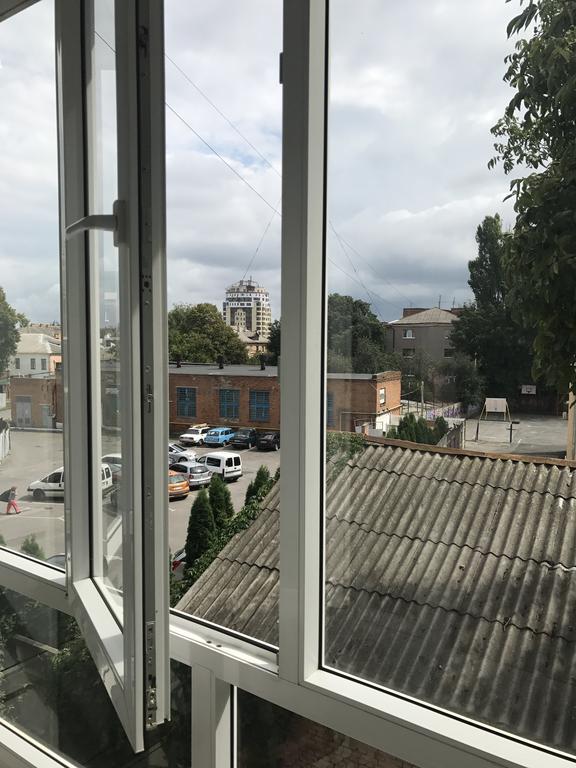 Неймовірно Затишна Студія У Центрі Міста Біля Лікарні Імені Пирогова Vinnytsia Luaran gambar